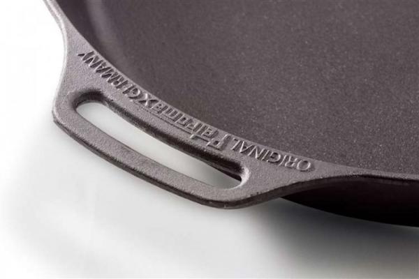Petromax Fire Skillet fp35h with two handles