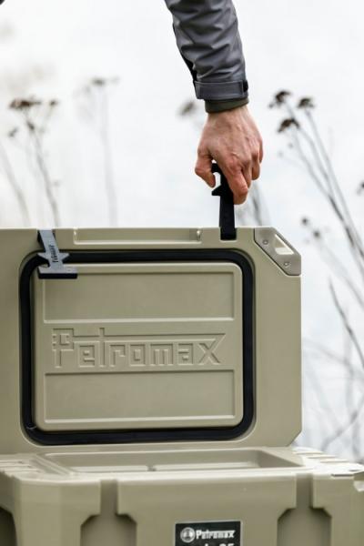 Petromax Cool Box 25 Litre sand Petromax Cool Box 25 Litre sand